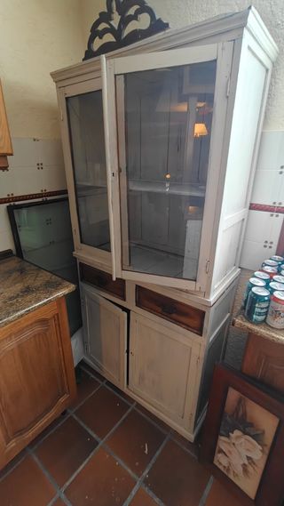 Mueble de cocina madera y cristal