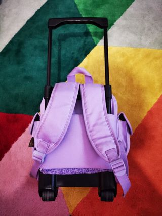 Mochila Hello Kitty con ruedas morada