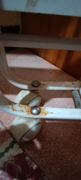 Carro auxiliar blanco  metal vintage