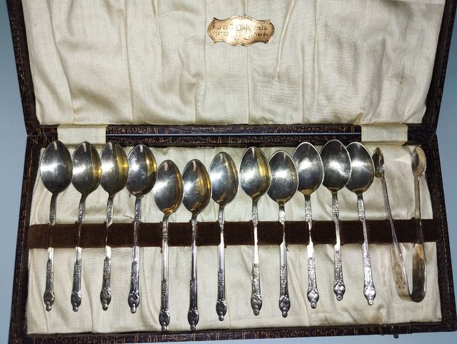 Juego de Cucharas Antiguas Bañadas en  Plata