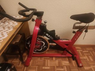 Bicicleta de Spinning Roja