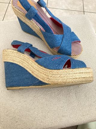 Sandali zeppa in denim stile marinaro