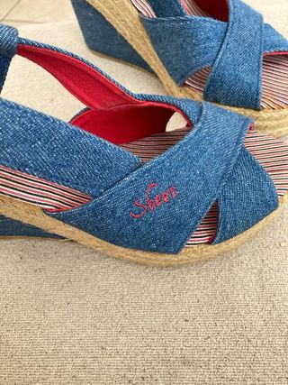 Sandali zeppa in denim stile marinaro