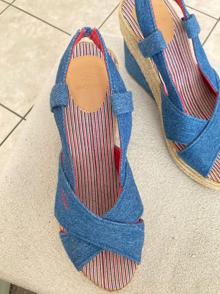 Sandali zeppa in denim stile marinaro