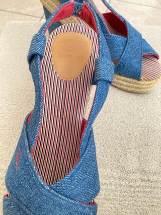 Sandali zeppa in denim stile marinaro