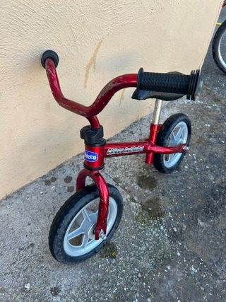 Bicicleta aprendizaje Chicco Roja