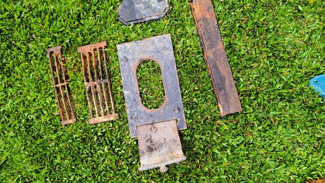 Piezas antiguas de hierro para cocina