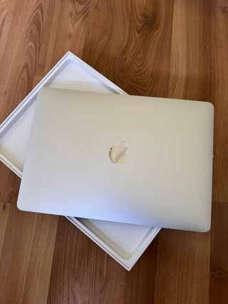 MacBook Pro 13 2017 - Touch Bar, colore: argento
