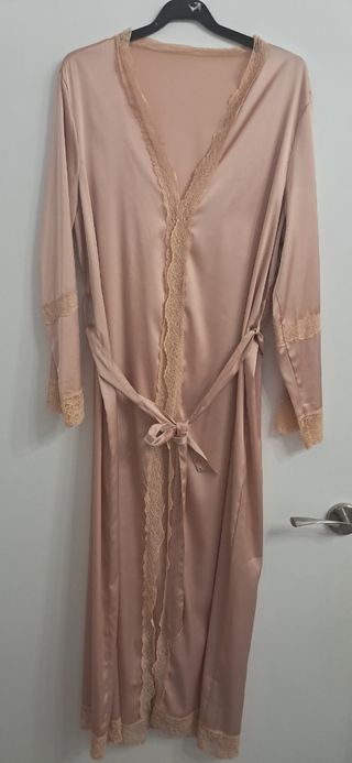 Bata larga señora Talla L.