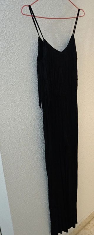 Mono Bershka negro talla M . Usado una vez. 