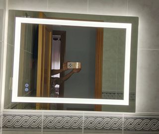 Espejo con luz LED 80x60