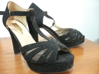 Sandalias de tacón negras talla 37 y otros zapatos