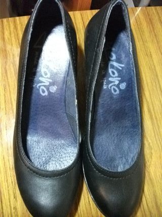 Sandalias de tacón negras talla 37 y otros zapatos