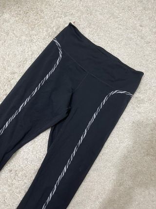 ¡¡OFERTA!! Talla M Leggings Nike Dri-Fit Negros