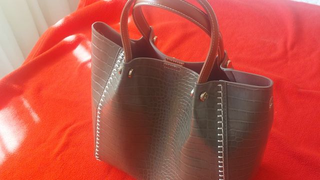 Lote 2 Bolsos Beige y Marrón