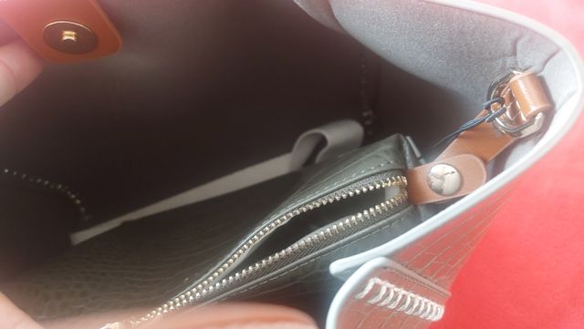 Lote 2 Bolsos Beige y Marrón