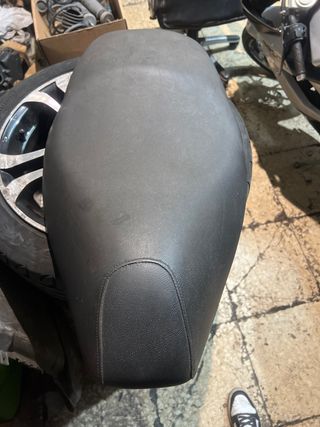 Asiento Piaggio NRG Power