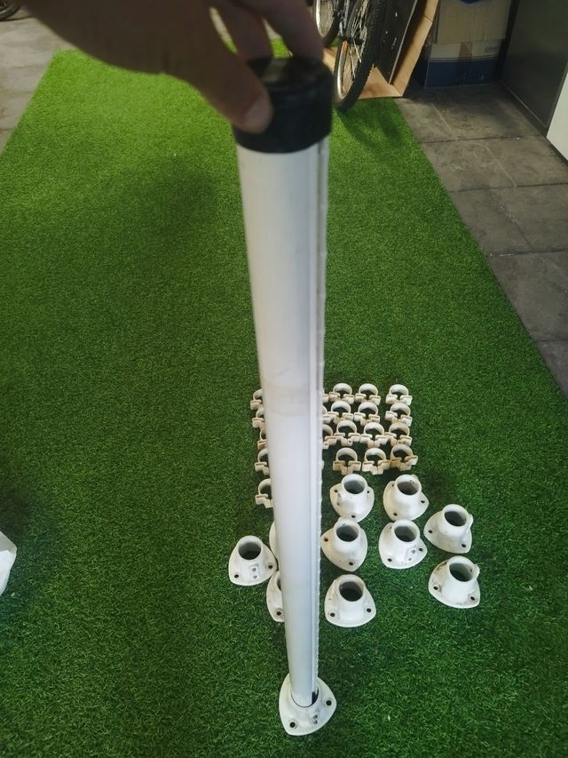 Poste valla Hércules 1m + bases para muro