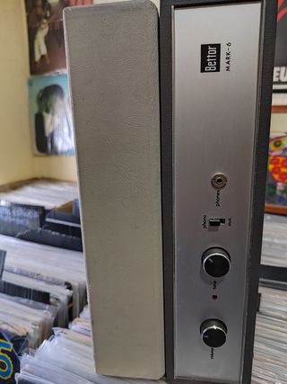 PICK UP, Tocadiscos maleta Cosmo B 3010 y Dual 420