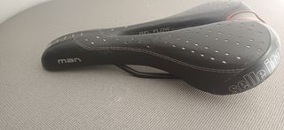 Sillín Selle Italia Negro Perforado para bicicleta