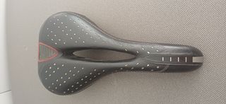 Sillín Selle Italia Negro Perforado para bicicleta