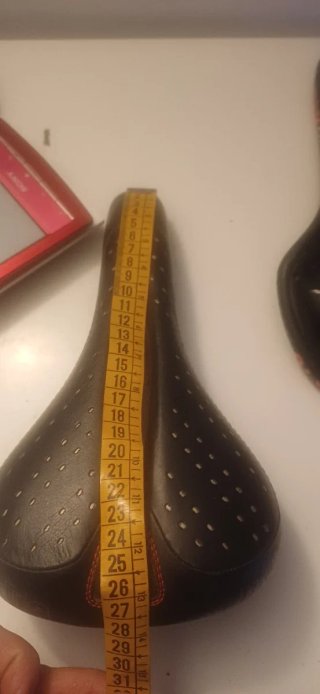 Sillín Selle Italia Negro Perforado para bicicleta