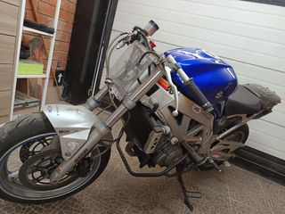 Suzuki SV650 2004 Circuito