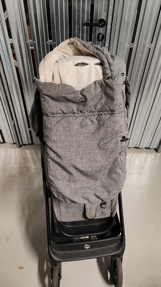 Carrito Bebé Stokke Gris con Capazo