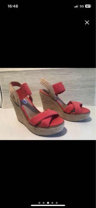 Sandalias cuña esparto Oysho + bolso
