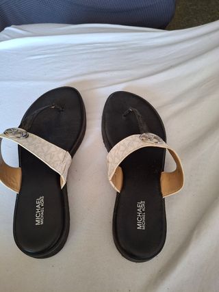 Sandalias Michael Kors MK Blancas y Negras