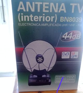 Antena TV Interior BN8039 Amplificada