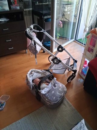 Carrito de muñecas SKY