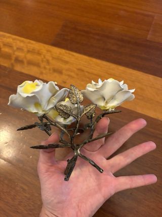 Trancio Rose porcellana Capodimonte e ferro battut