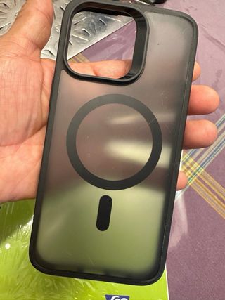 Carcasa iPhone 14 Pro Max MagSafe Negra ESR