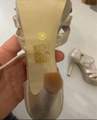 Tacones Petit Bella Dorados