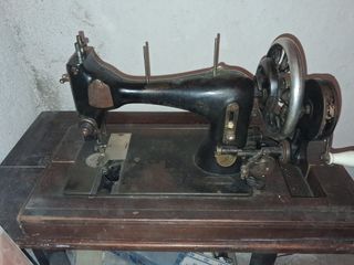 Máquina de coser antigua
Precio negociable 