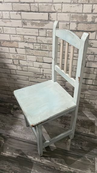 Sillas de madera pino vintage celeste y blanco pas