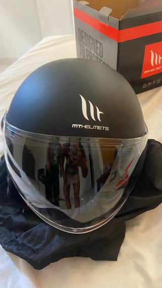 Casco MT Talla M - Casi Nuevo