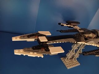 Nave y coche construcción Gudi