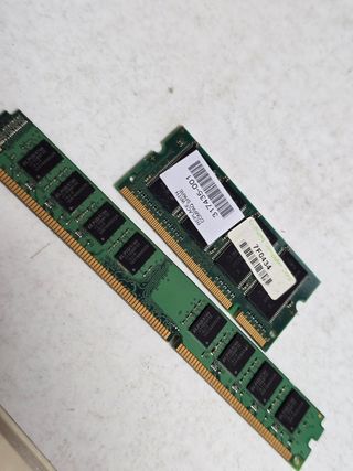 Módulos de Memoria RAM Variados