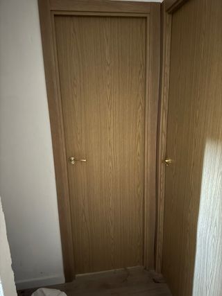 Puertas de madera nuevas