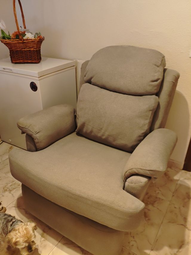 Poltrona relax usata 70€ usati per 70 EUR su Córdoba su WALLAPOP