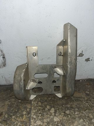 Cubre corona Suzuki LTZ