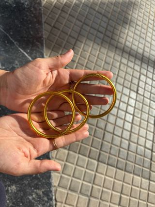 3 pulseras de pan de oro