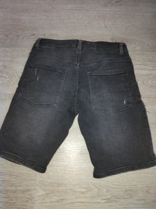 Pantalones cortos Zara negros rotos
