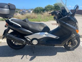 Yamaha T-Max 500 Negra