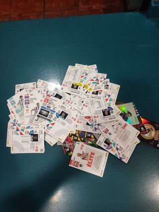 Megacrak 23/24 cromos nuevos de sobre