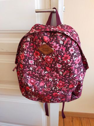 Mochila floral rosa y morada