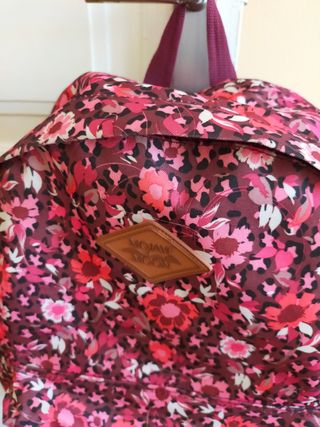 Mochila floral rosa y morada