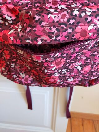 Mochila floral rosa y morada